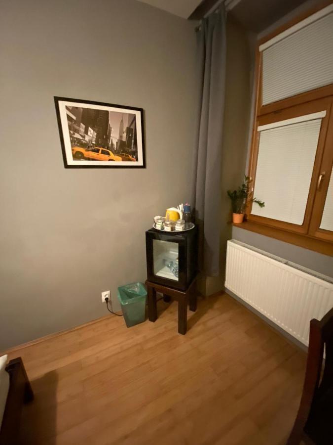 Central Studios Prag Exteriör bild